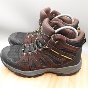 St. John's Bay Boots Mens 8.5 Brown Hiking Boots Camping Outdoors 625-0503
